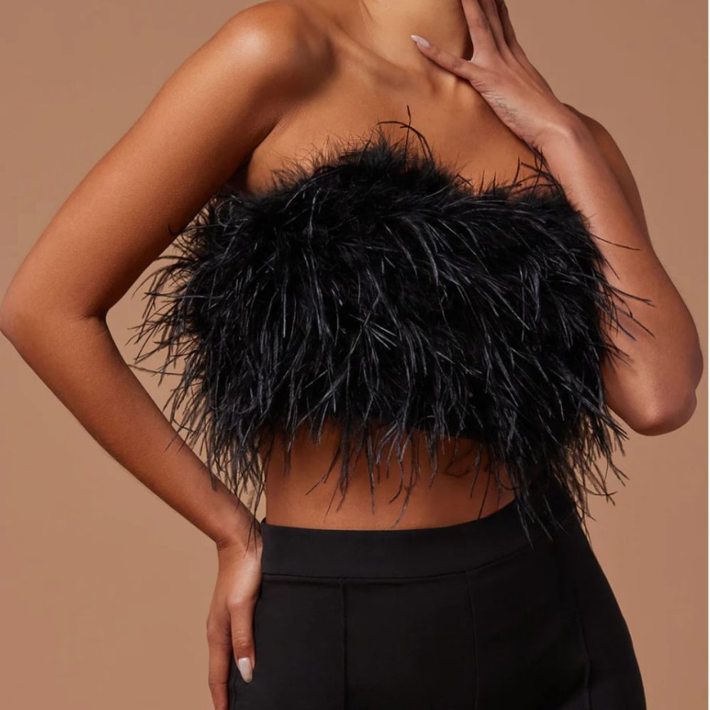 Feathered Top